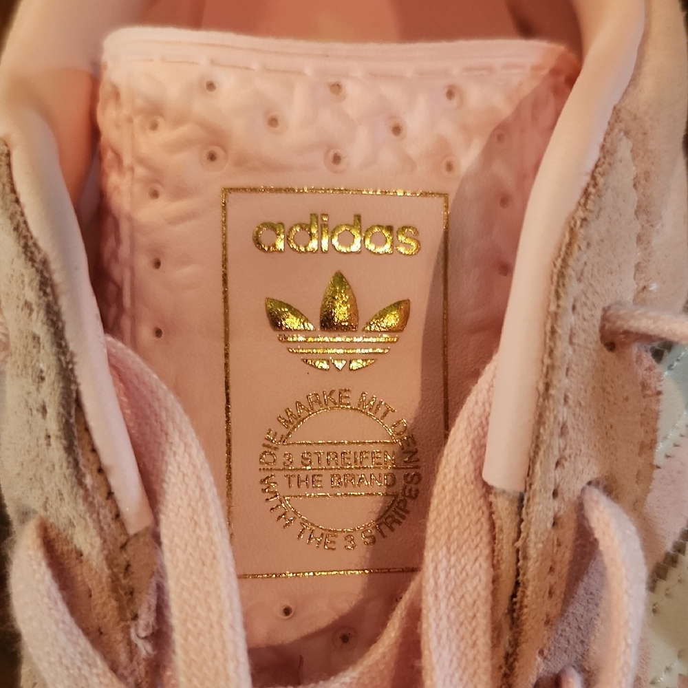 Adidas Gazelle Women's Light Pink Sneakers - Picture 6 of 7